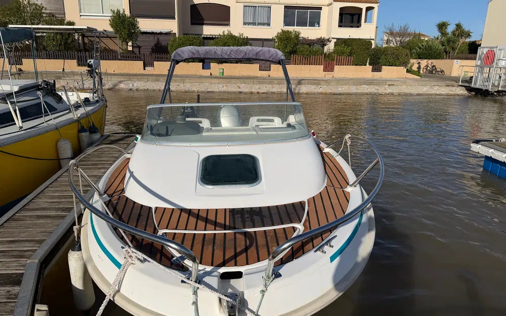 slider 1 Jeanneau Leader 545