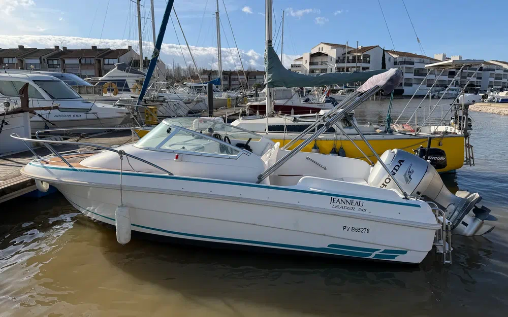 slider 1 Jeanneau Leader 545