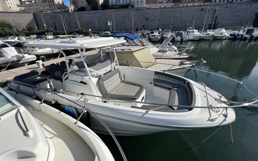 slider 17 Jeanneau Cap Camarat 9.0 CC