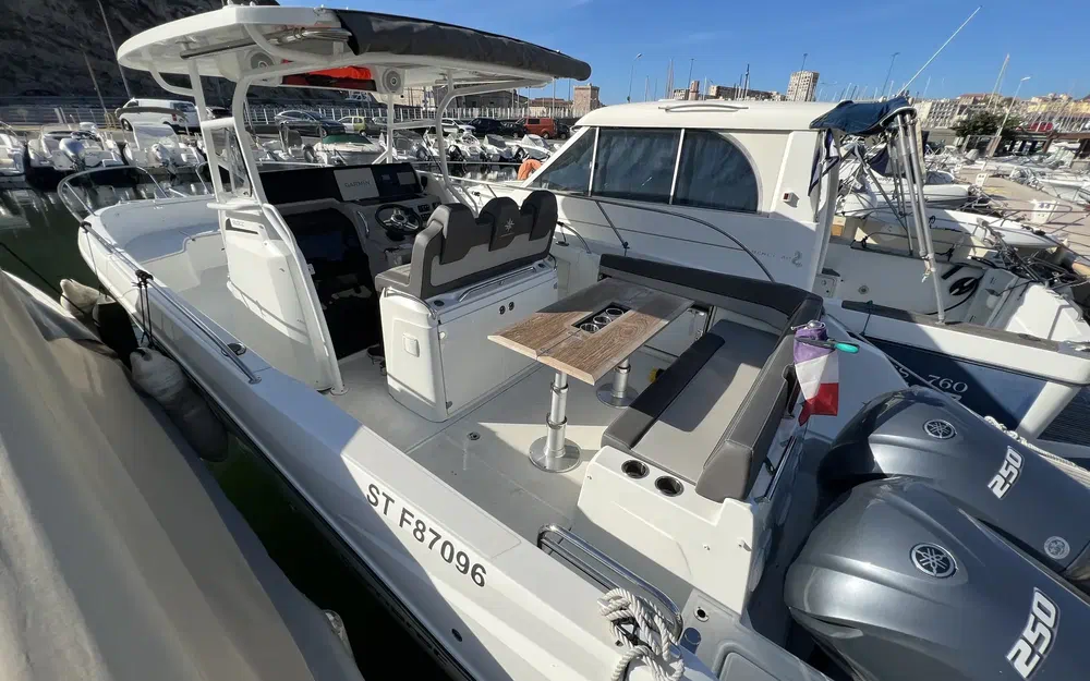 slider 1 Jeanneau Cap Camarat 9.0 CC