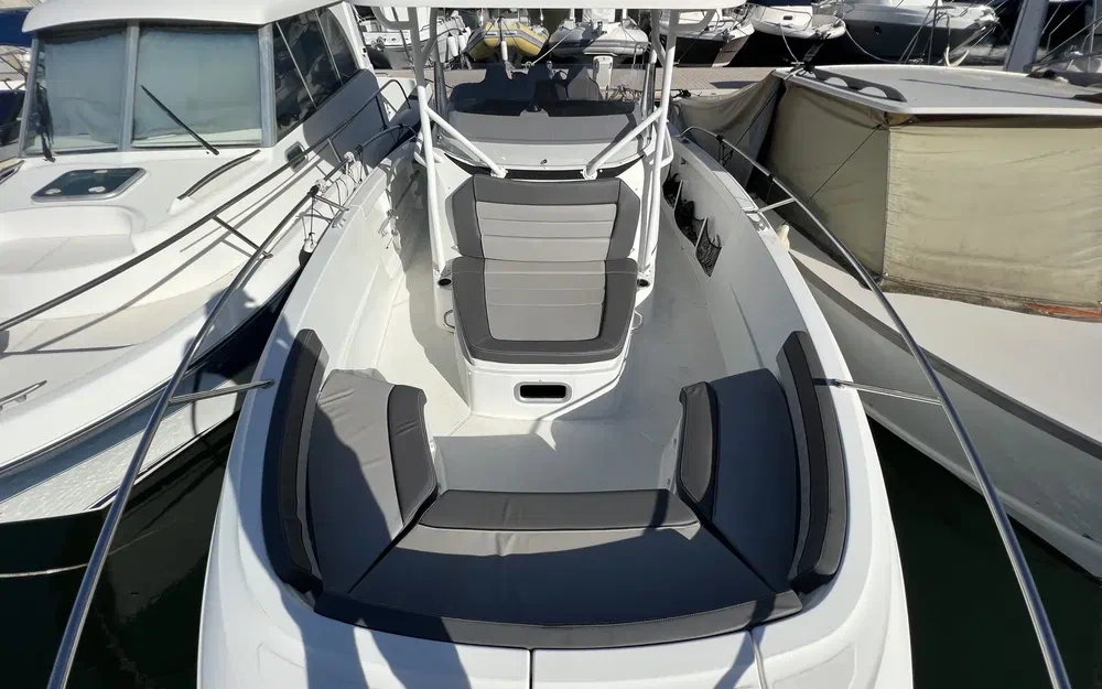 slider 19 Jeanneau Cap Camarat 9.0 CC