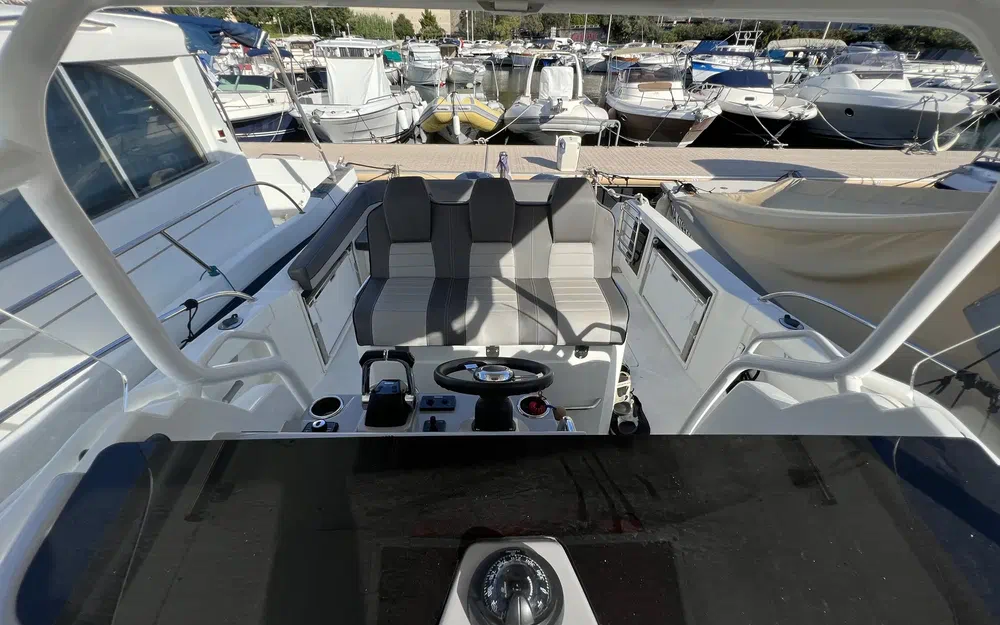 slider 20 Jeanneau Cap Camarat 9.0 CC