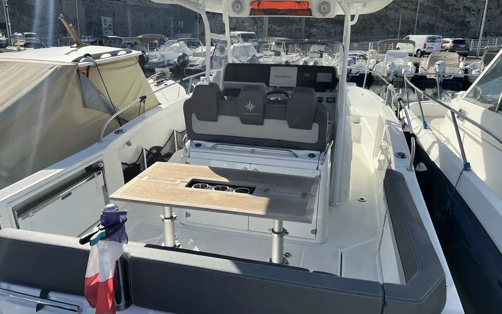 slider 5 Jeanneau Cap Camarat 9.0 CC