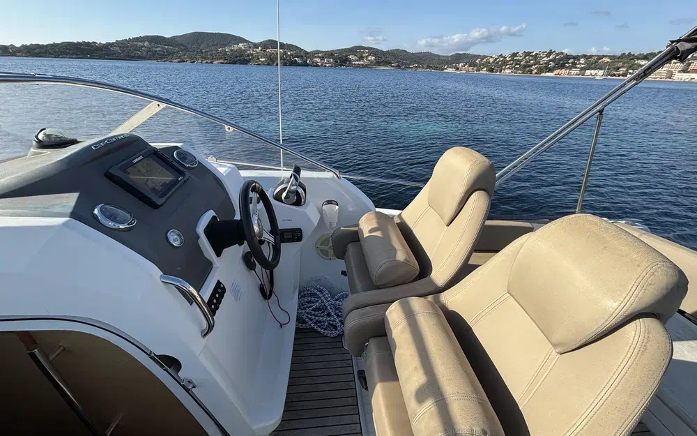 slider 11 Jeanneau Cap Camarat 8.5 WA