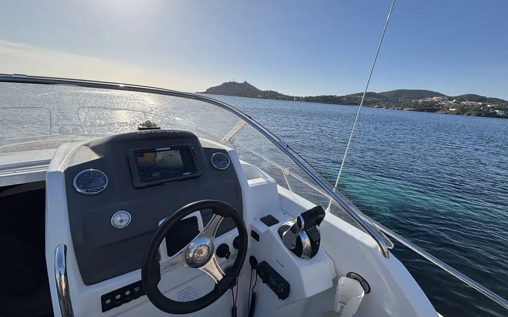 slider 12 Jeanneau Cap Camarat 8.5 WA