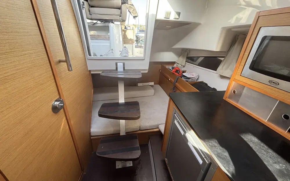 slider 23 Jeanneau Cap Camarat 8.5 WA