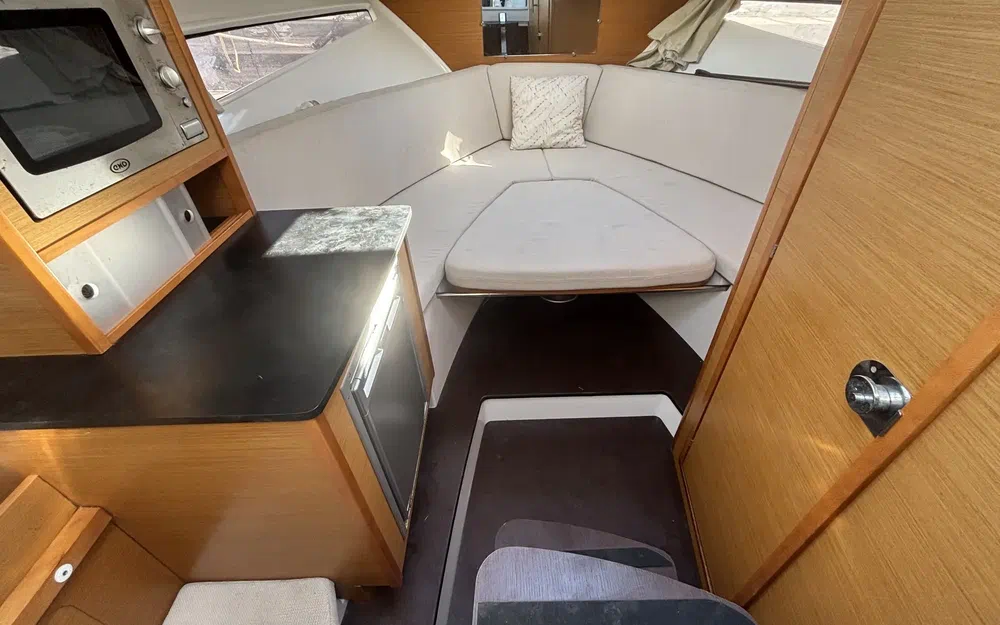 slider 26 Jeanneau Cap Camarat 8.5 WA