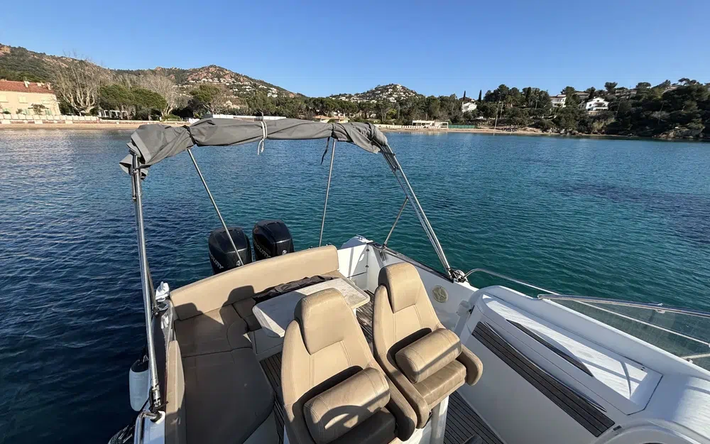 slider 6 Jeanneau Cap Camarat 8.5 WA