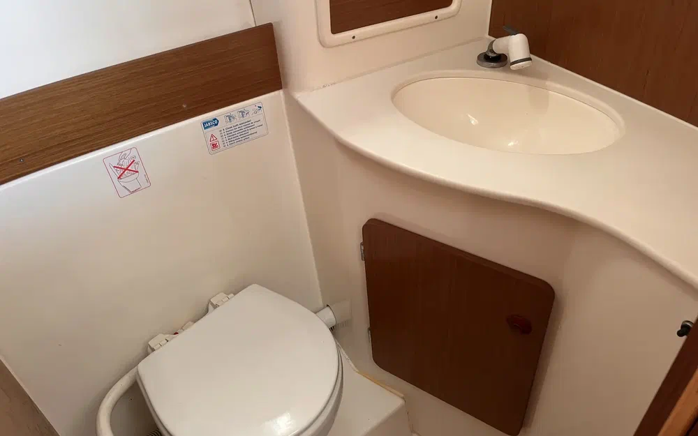 slider 6 Jeanneau Merry Fisher 805