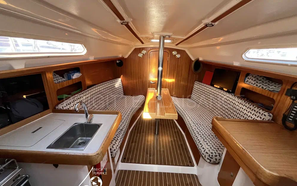 slider 1 Dufour 30 Classic