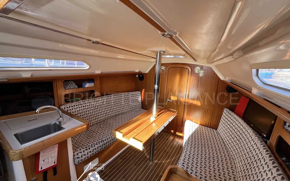 slider 5 Dufour 30 Classic