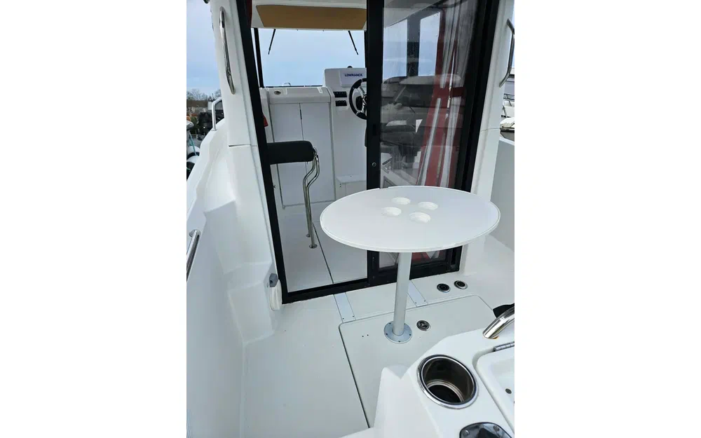 slider 1 Beneteau Barracuda 6
