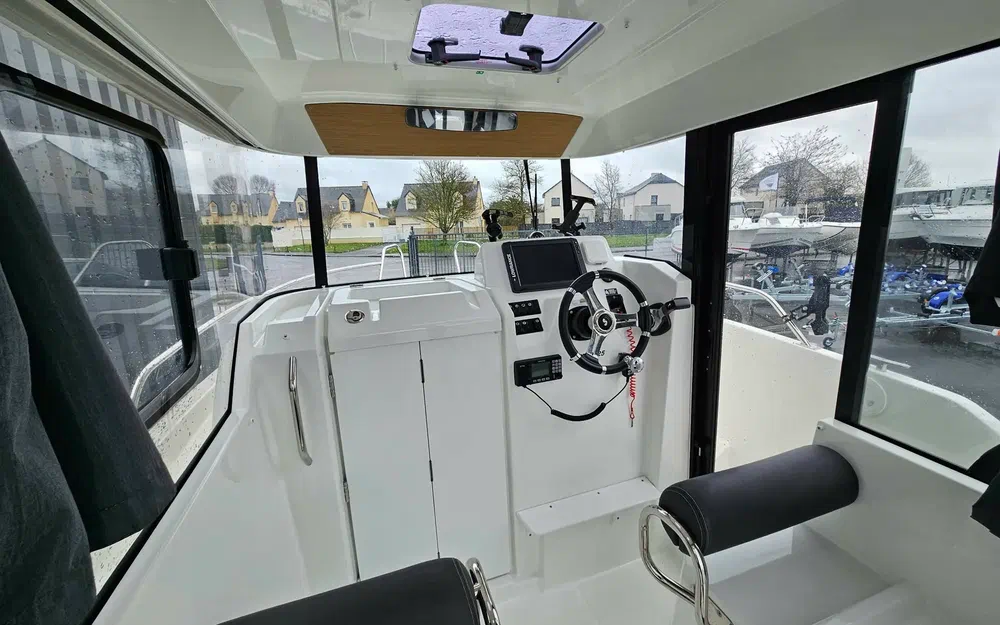 slider 3 Beneteau Barracuda 6