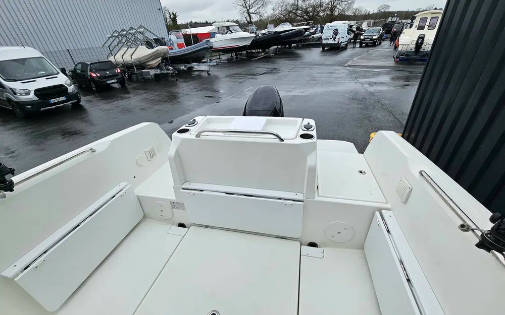 slider 4 Beneteau Barracuda 6