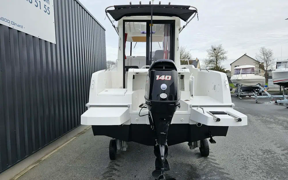 slider 8 Beneteau Barracuda 6