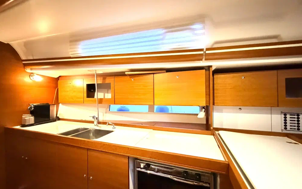 slider 10 Dufour 375