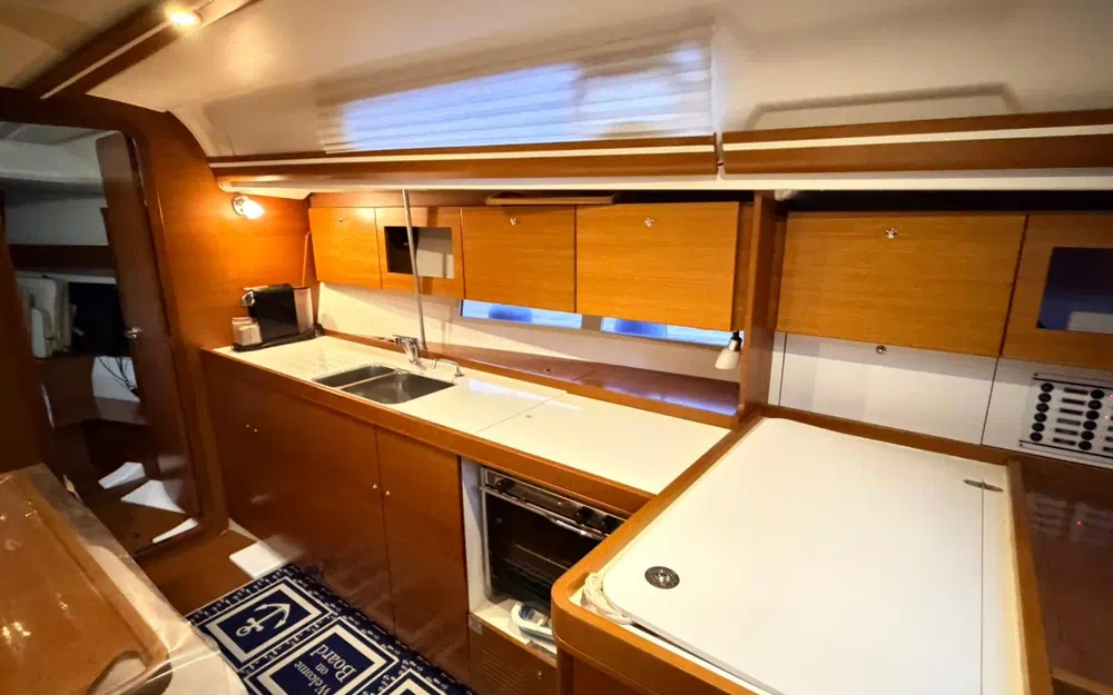 slider 11 Dufour 375