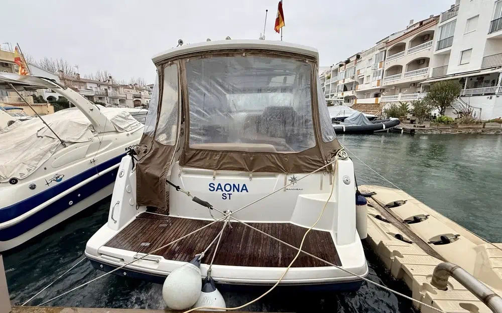 slider 1 Jeanneau Leader 9