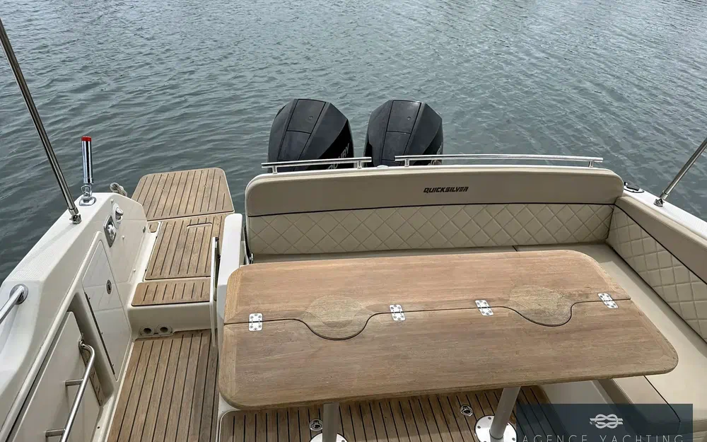 slider 9 Quicksilver Activ 875 Sundeck