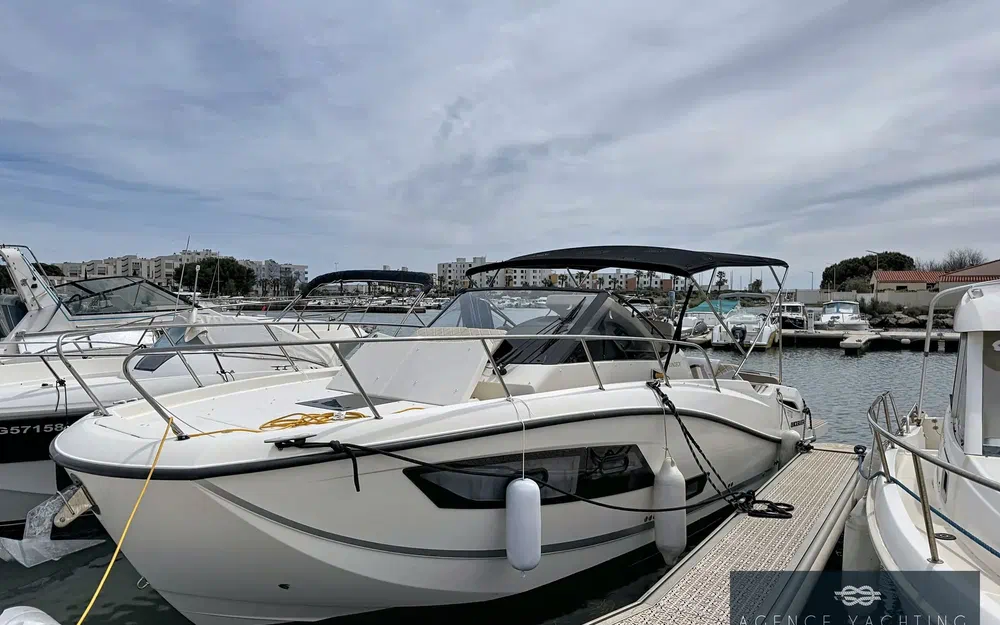 slider 1 Quicksilver Activ 875 Sundeck