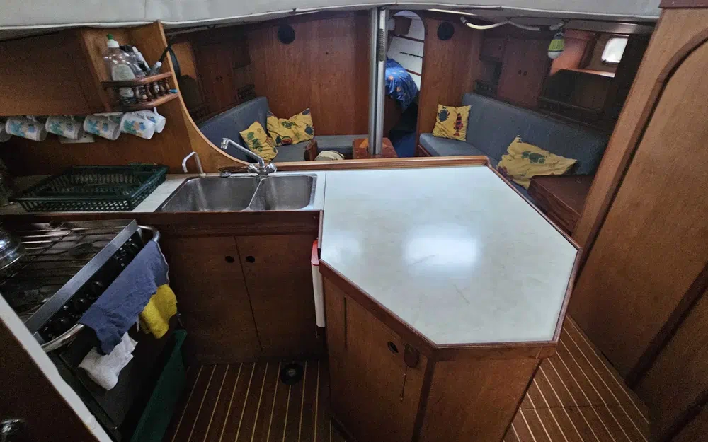 slider 10 Bruce Roberts 45 Spray