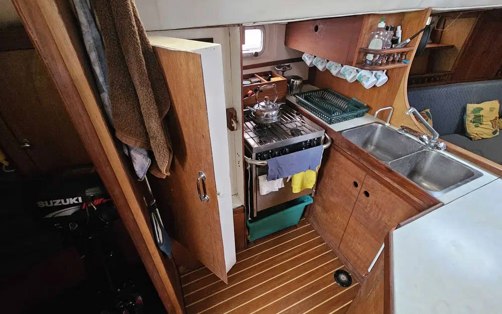 slider 15 Bruce Roberts 45 Spray