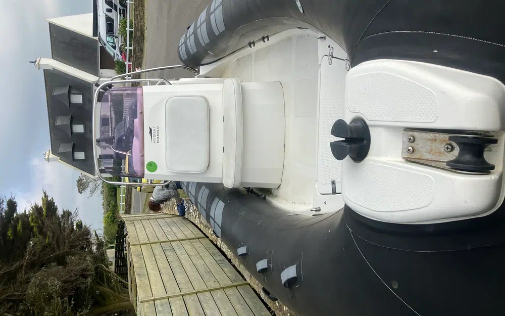 slider 9 Brig Falcon 570