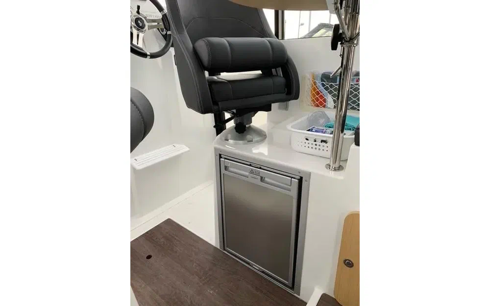 slider 10 Beneteau Barracuda 8