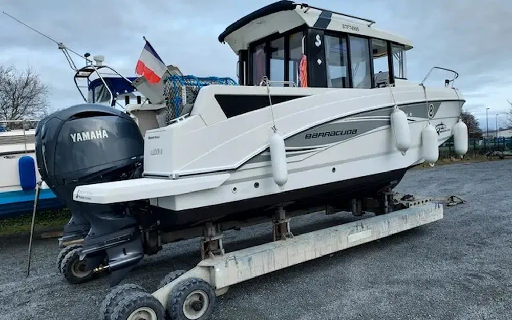 slider 4 Beneteau Barracuda 8