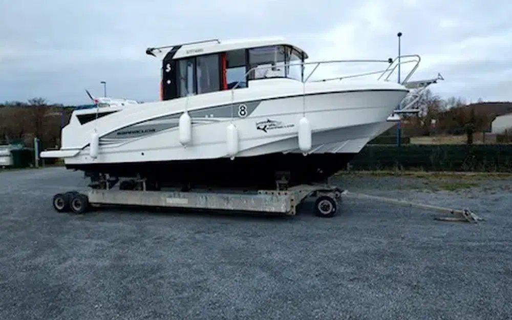 slider 5 Beneteau Barracuda 8
