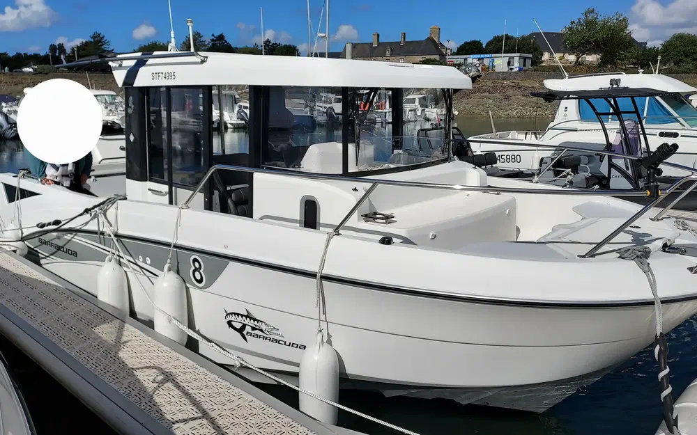 slider 3 Beneteau Barracuda 8