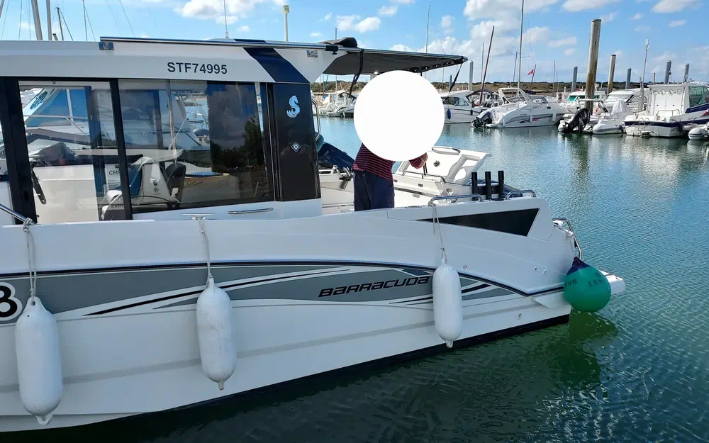 slider 2 Beneteau Barracuda 8