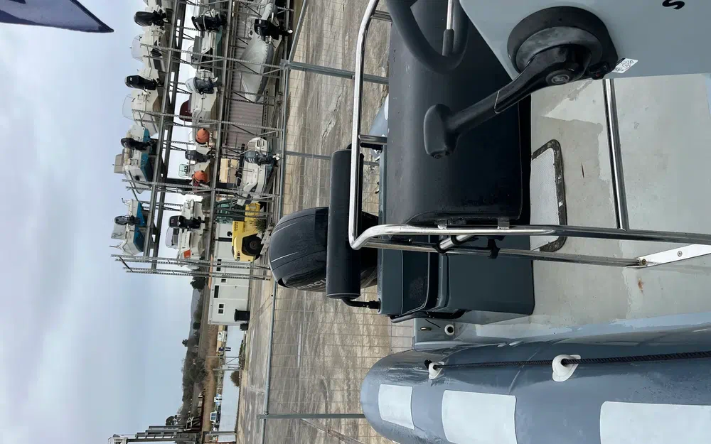 slider 5 Valiant 630 Sport Fishing