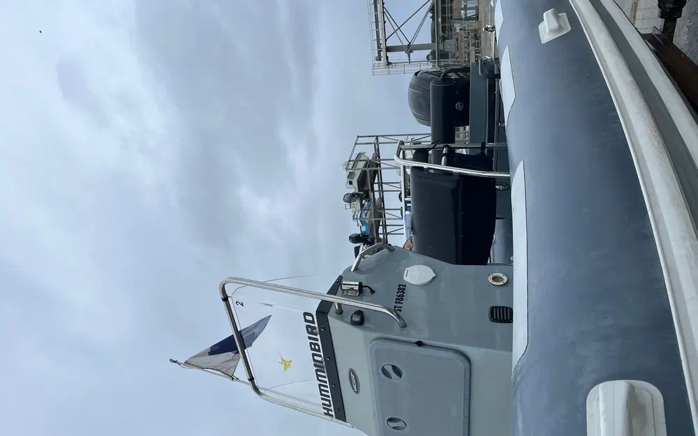 slider 6 Valiant 630 Sport Fishing