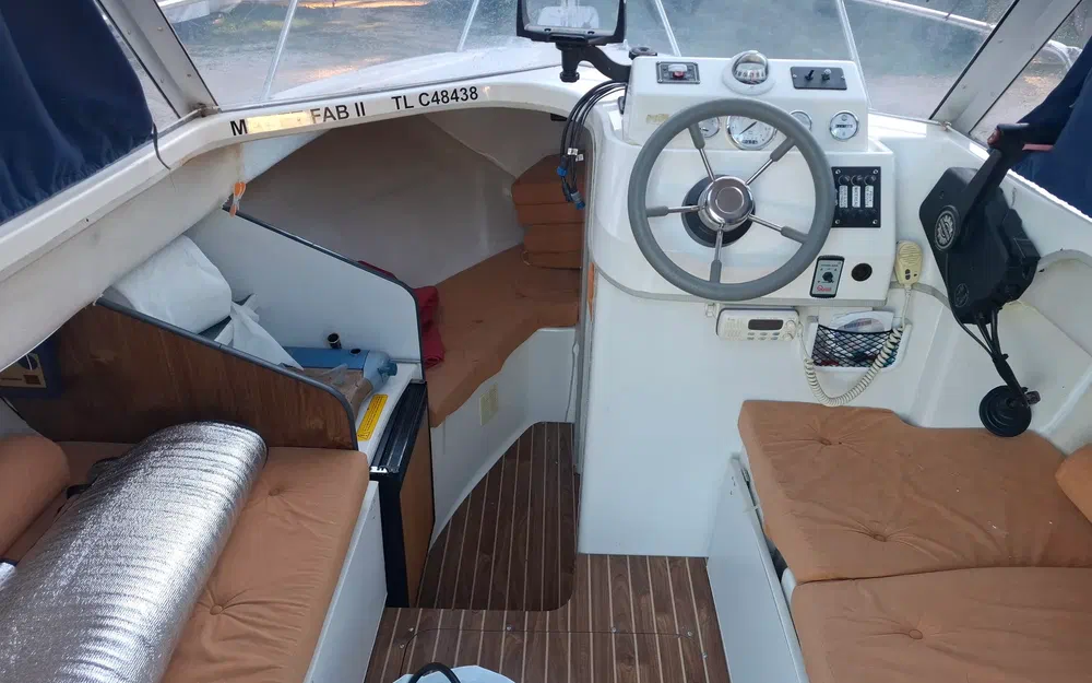 slider 10 Guymarine Evada 640