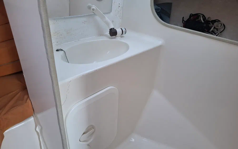 slider 16 Guymarine Evada 640