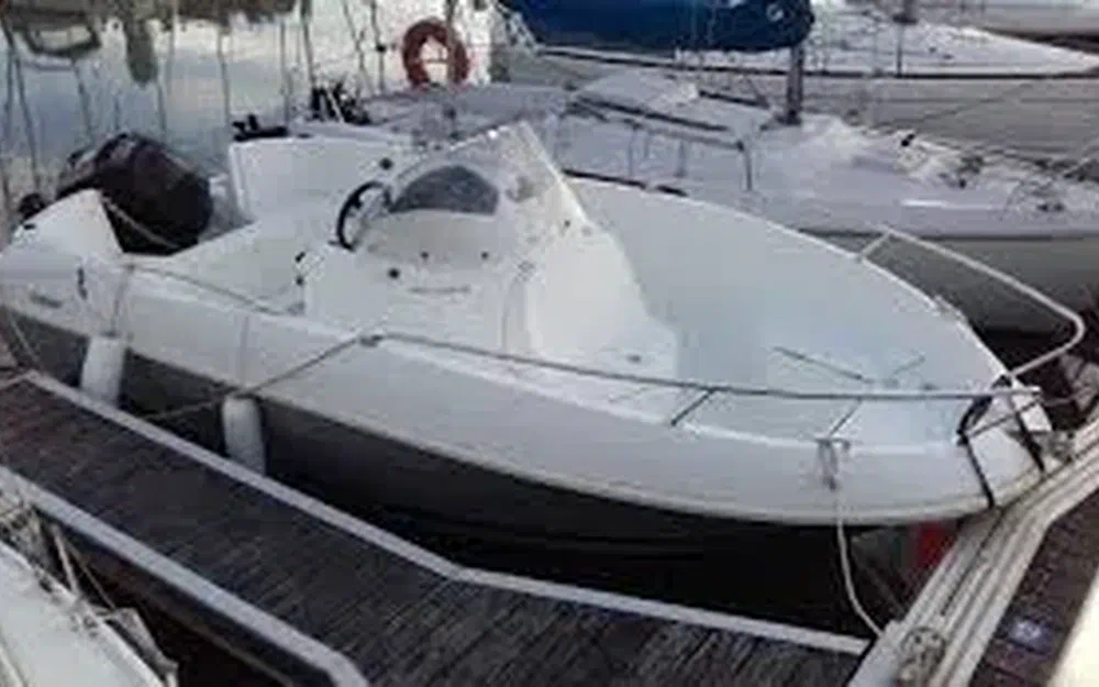 slider 0 Beneteau Flyer 550 Open S2