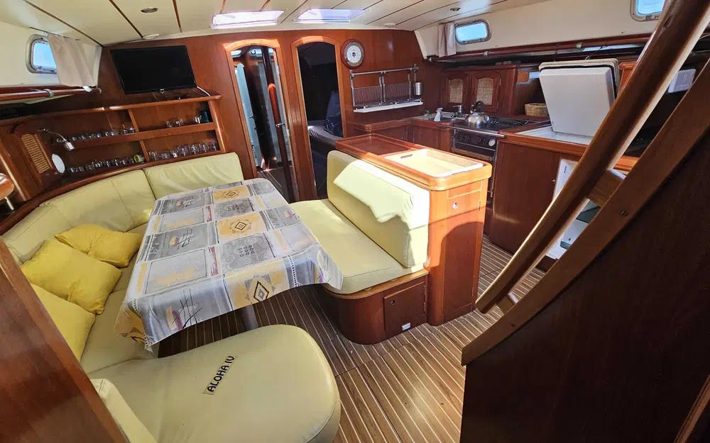 slider 1 Beneteau 50