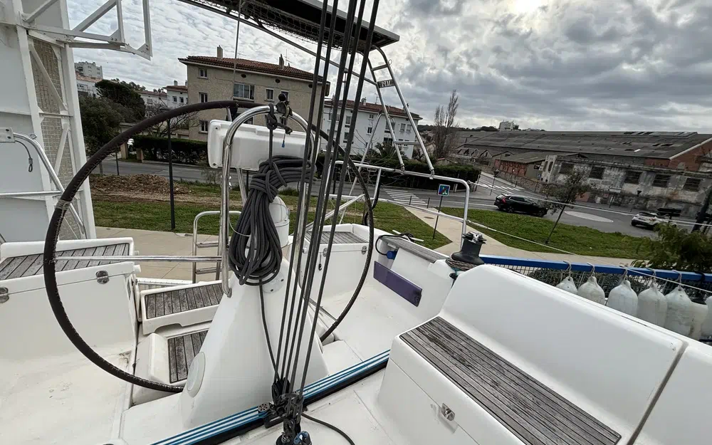 slider 10 Dufour 40 PERFORMANCE