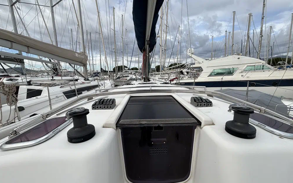 slider 11 Dufour 40 PERFORMANCE