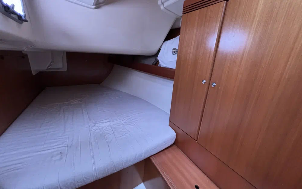 slider 18 Dufour 40 PERFORMANCE