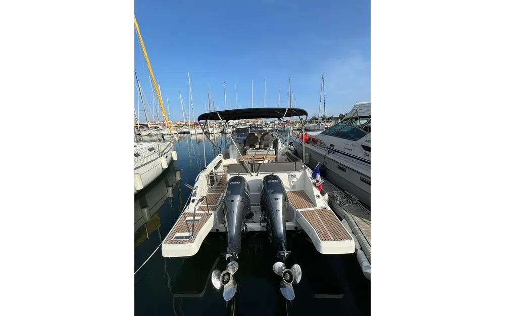 slider 8 Jeanneau Cap Camarat 9.0 WA