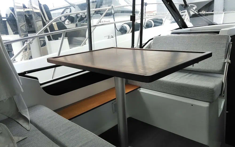 slider 0 Jeanneau Merry Fisher 895