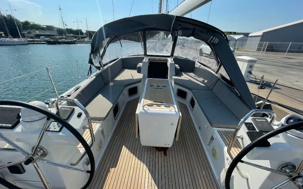 slider 12 Jeanneau 54