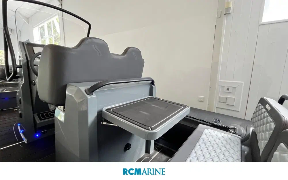 slider 8 Highfield Patrol 660