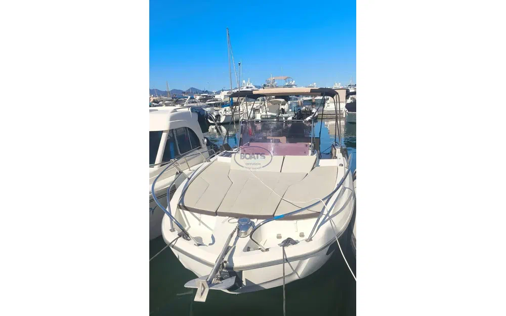 slider 4 Beneteau Flyer 7.7