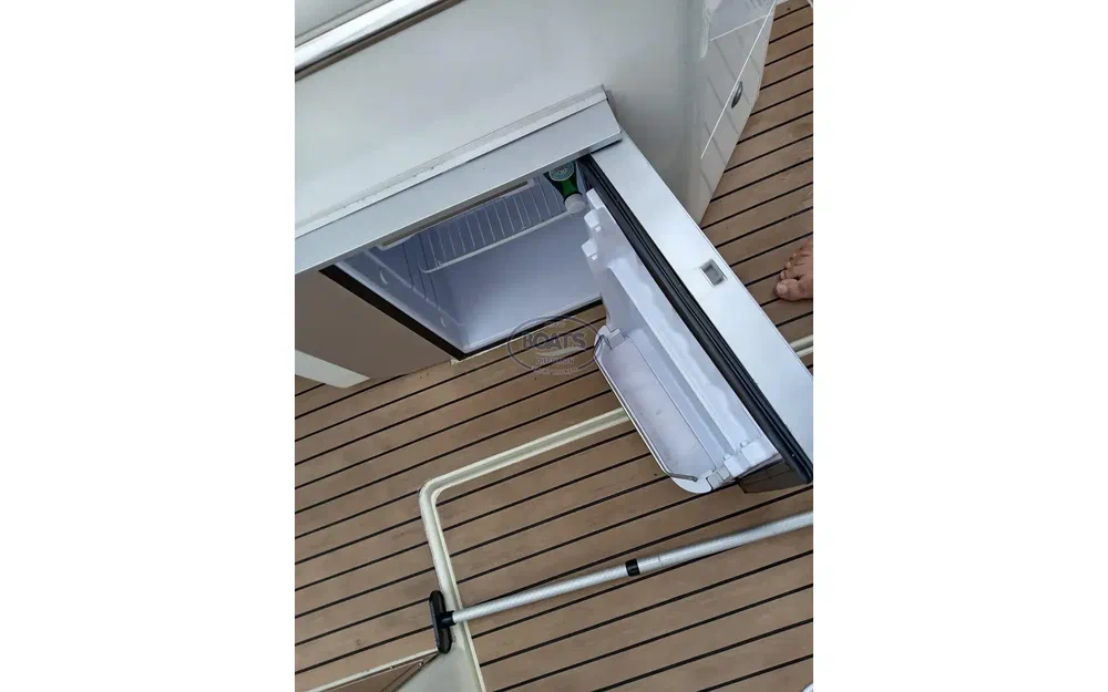 slider 12 Parker 850 Voyager