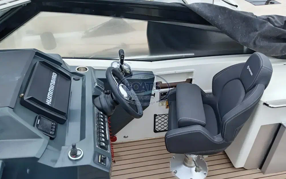 slider 6 Parker 850 Voyager