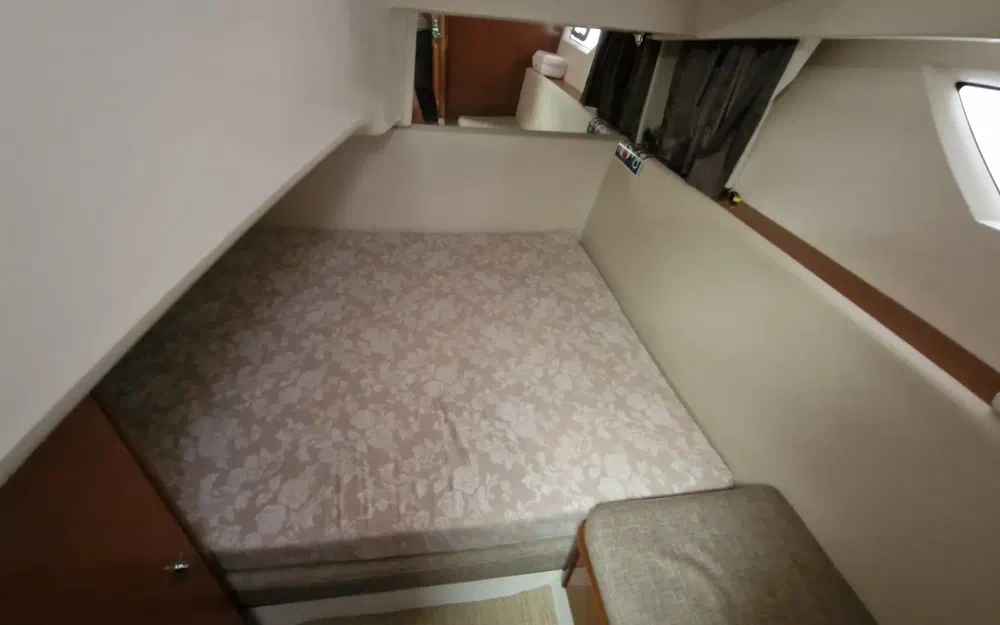 slider 4 Jeanneau Leader 10