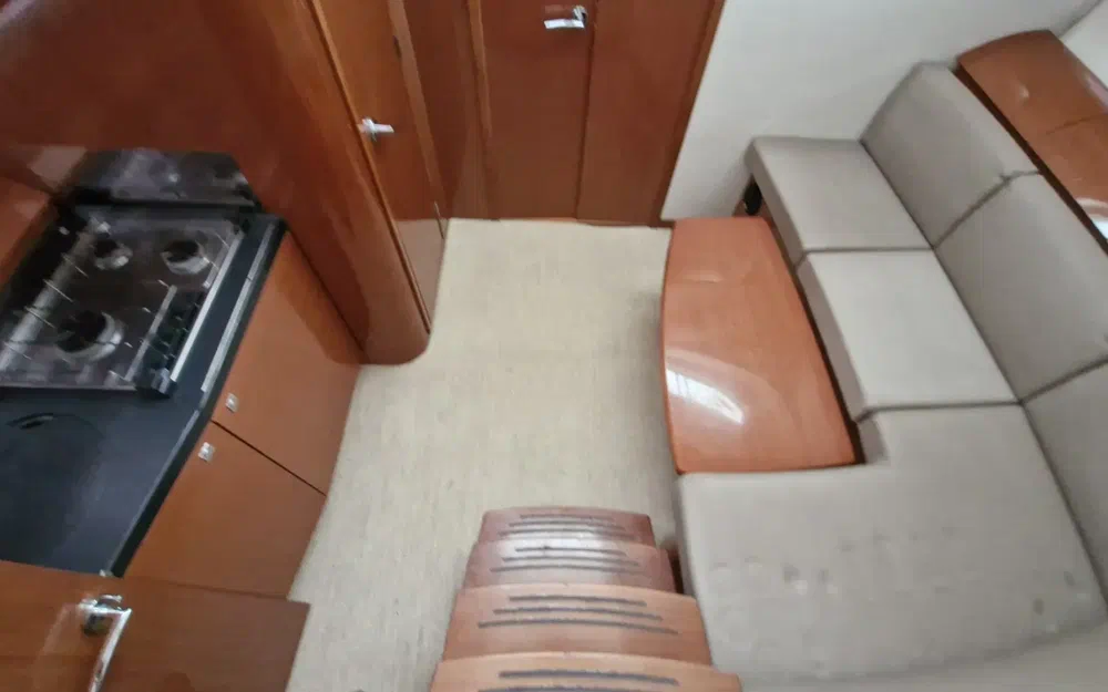 slider 8 Jeanneau Leader 10